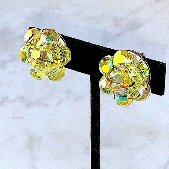 LAGUNA EARRINGS CLIP YELLOW AURORA BOREALIS CRYSTAL FLOWER (UNMARKED) 1 INCH - Picture 3 of 8